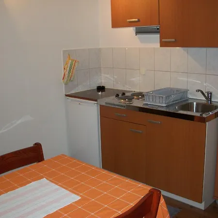 Apartmani Renato Apartment