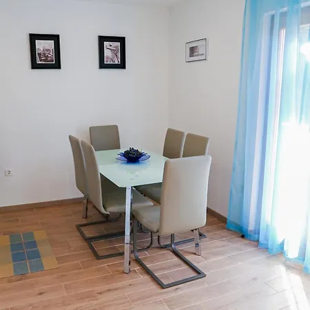 Apartmani Renato